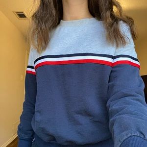 adorable long sleeve sweater!